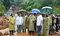 Deputy PM Trinh Dinh Dung oversees flood’s aftermath in Yen Bai