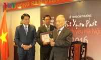 Bui Xuan Phai- For love of Hanoi Award 2016