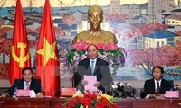 PM Nguyen Xuan Phuc works with Hai Phong authority