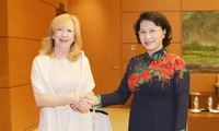 NA Chairwoman greets UK Deputy Speaker of the House of Commons