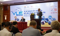 Vietnam develops sea and air logistics service