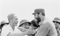 Cuba's revolutionary legend Fidel Castro in Vietnam during American war