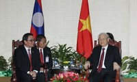 Party leader Nguyen Phu Trong conludes visit to Laos