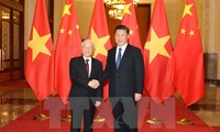 Party leader Nguyen Phu Trong holds talks with Chinese Party leader and President Xi Jinping