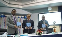 Book on Vietnam’s economic development debuts in India 