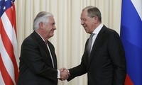 Russian, US Foreign Ministers hold phone talks to resolve differences