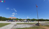Flag salute ceremony and parade on Truong Sa archipelago 