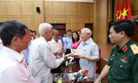Party leader Nguyen Phu Trong meets voters in Hanoi 