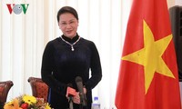 NA Chairwoman works with Vietnam Embassy staff in Australia