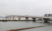 Viet Tri-Ba Vi Bridge across Red River to open for trial run on July 31 