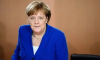 Support for Merkel's coalition parties hits record low