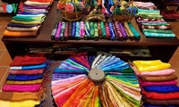 Festival promotes 1,000-year silk weaving village 