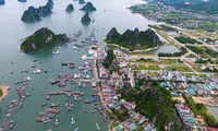 Tourists to Quang Ninh increase 30% during New Year holiday