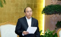 PM Nguyen Xuan Phuc directs more efficient meetings with citizens 