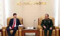 Czech’s deputy foreign minister welcomed in Hanoi