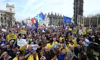 Biggest march in decades held in London on Brexit deal 