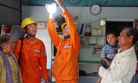 Vietnam to cut electricity price for 3 months to ease COVID-19 burden