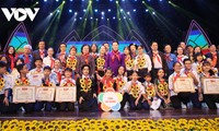 Outstanding pupils honored at Uncle Ho’s Good Children festival