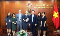 Vietnam, New Zealand enhance educational cooperation
