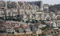 Israel builds security wall in northern West Bank
