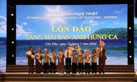 Art performance on Con Dao marks Vietnam War Invalids and Martyrs Day
