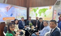 Vietnamese firms attend pharmacy-health expo in India