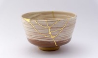 Kintsugi, Japanese art of fixing broken pottery and restoring the human soul