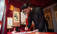 Predestination leads French man to Vietnamese calligraphy 