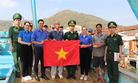 Binh Thuan border guard, fishermen join efforts to protect national territorial waters