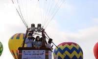 First hot-air balloon festival held in Thang Binh beach, Quang Nam 