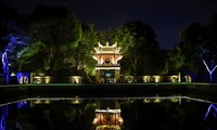 Night tour of Hanoi’s Temple of Literature highlights Vietnamese education