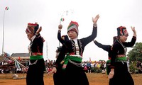 La danse folklorique des Khmu