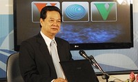 Le PM Nguyen Tan Dung visite VOV
