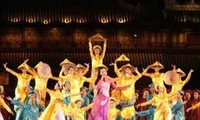 24 troupes artistiques étrangères participeront au festival de Hue de 2012