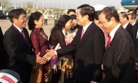 Le président Truong Tan Sang visite le Laos: première journée