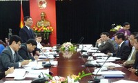 Les délégations parlementaires travaillent avec Hanoi et Hòa Bình