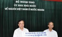 Un Vietkieu offre 100 millions de dongs à Truong Sa