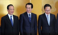 Ouverture du sommet Chine-Japon-République de Corée à Pékin