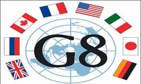 Les discussions du sommet du G8 dominées par la crise et la dette  