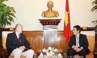 Le président du Conseil consultatif du Fonds international de la paix au Vietnam