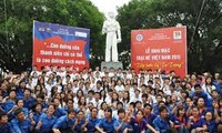 170 jeunes Vietnamiens résidant à l’étranger participeront au camp d'été 2012