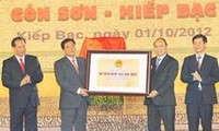 Remise du certificat de patrimoine national spécial pour Con Son-Kiep Bac