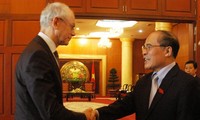 Herman Van Rompuy reçu par Nguyen Sinh Hung