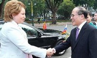 La présidente du Sénat russe reçue par les plus hauts dirigeants du Vietnam