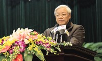 Le SG du Parti assiste à la conférence-bilan sur la propagande de 2012
