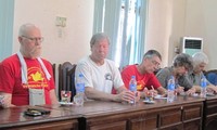 Une délégation d’anciens combattants américains en visite au Vietnam