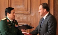 Renforcement de la coopération dans la défense entre le Vietnam et la Bulgarie