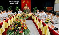 Le chef de la Commission centrale de Contrôle travaille à Binh Dinh
