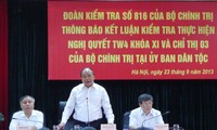  Nguyen Xuan Phuc: il faut mener à bien la résolution sur l’édification du Parti 