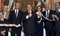 Italie : Berlusconi fait démissionner 5 ministres et provoque une crise politique